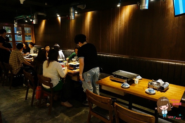 娘子韓食(市民店)：【食記】台北東區 娘子韓食 市民店 八色豬五花韓式烤肉 辣味海鮮鍋 生菜包肉最對味