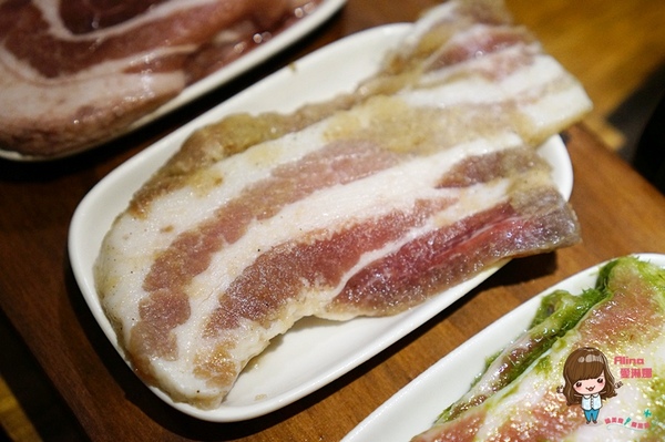 娘子韓食(市民店)：【食記】台北東區 娘子韓食 市民店 八色豬五花韓式烤肉 辣味海鮮鍋 生菜包肉最對味