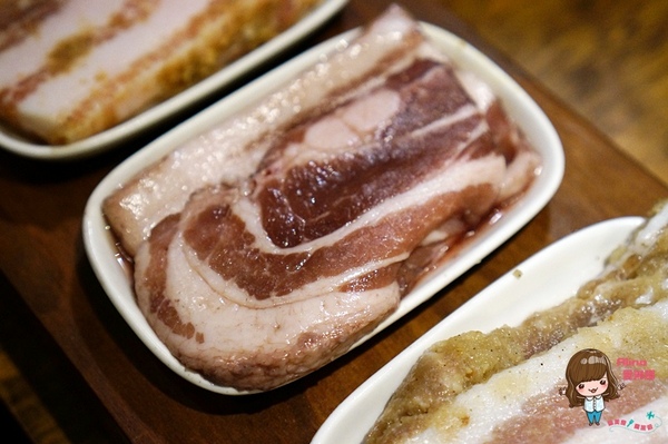 娘子韓食(市民店)：【食記】台北東區 娘子韓食 市民店 八色豬五花韓式烤肉 辣味海鮮鍋 生菜包肉最對味