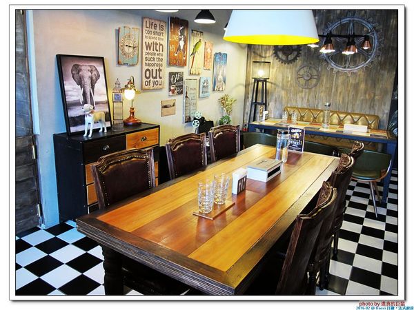 Dacci 打趣法式廚房:(台南。東區美食)Dacci 打趣,法式廚房 / 在“打趣”,你吃得到法國道地鄉村菜+國際咖啡調配師為您調製的飲品~無論是正餐時段或午茶時刻,來坐來好食^^