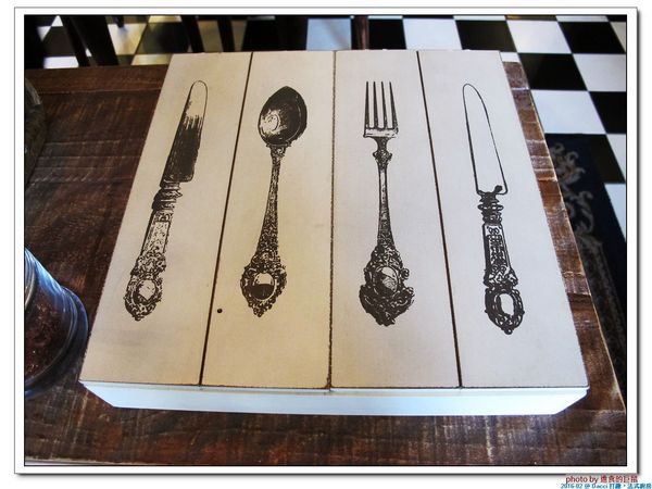 Dacci 打趣法式廚房:(台南。東區美食)Dacci 打趣,法式廚房 / 在“打趣”,你吃得到法國道地鄉村菜+國際咖啡調配師為您調製的飲品~無論是正餐時段或午茶時刻,來坐來好食^^