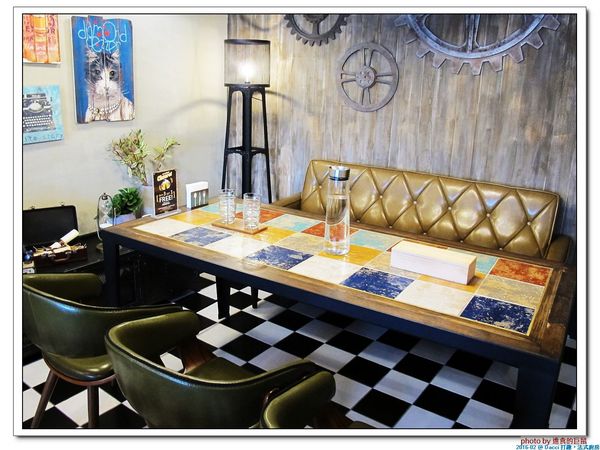 Dacci 打趣法式廚房:(台南。東區美食)Dacci 打趣,法式廚房 / 在“打趣”,你吃得到法國道地鄉村菜+國際咖啡調配師為您調製的飲品~無論是正餐時段或午茶時刻,來坐來好食^^