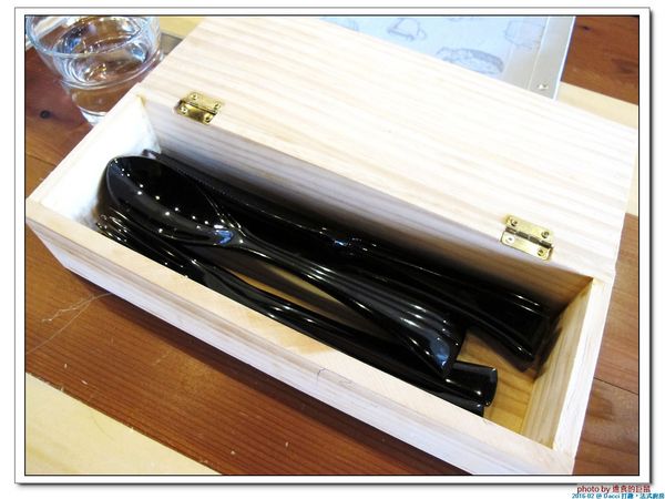 Dacci 打趣法式廚房:(台南。東區美食)Dacci 打趣,法式廚房 / 在“打趣”,你吃得到法國道地鄉村菜+國際咖啡調配師為您調製的飲品~無論是正餐時段或午茶時刻,來坐來好食^^