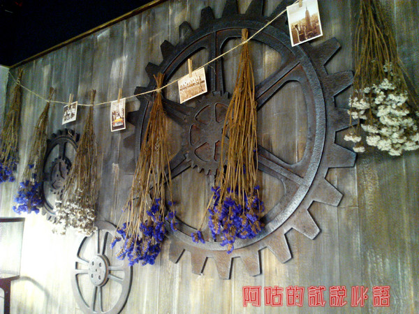 Dacci 打趣法式廚房:【臺南Ω東區】Dacci 打趣,法式廚房。餐點好吃氣氛佳,大推嫩煎鴨胸佐覆巧克力盆子醬