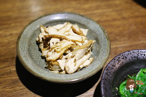 勝面(南京店)：【食記】台北南京東路 勝面 麻辣牛肉拉麵 精燉牛肉拉麵 鮮嫩牛肉片帶著花椒獨特香氣 香麻夠味