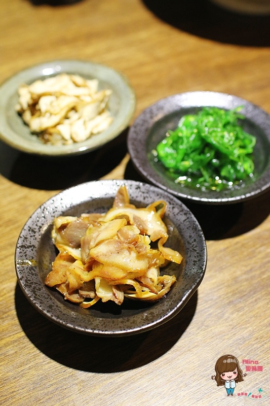 勝面(南京店)：【食記】台北南京東路 勝面 麻辣牛肉拉麵 精燉牛肉拉麵 鮮嫩牛肉片帶著花椒獨特香氣 香麻夠味