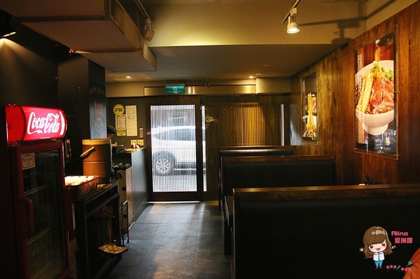 勝面(南京店)：【食記】台北南京東路 勝面 麻辣牛肉拉麵 精燉牛肉拉麵 鮮嫩牛肉片帶著花椒獨特香氣 香麻夠味