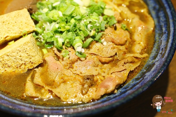 勝面(南京店)：【食記】台北南京東路 勝面 麻辣牛肉拉麵 精燉牛肉拉麵 鮮嫩牛肉片帶著花椒獨特香氣 香麻夠味