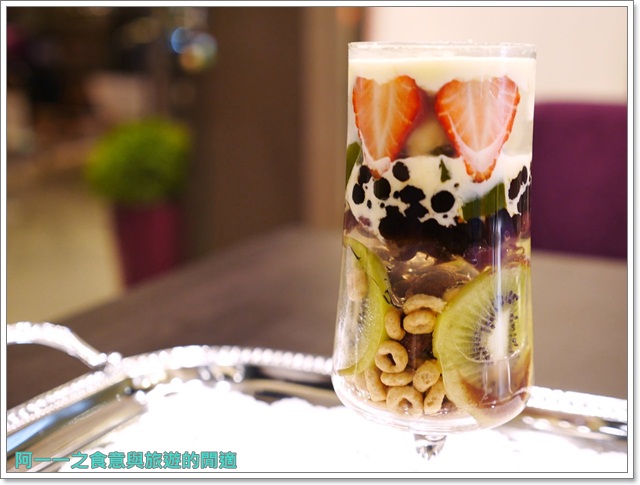 Purple宇治抹茶專賣:台中綠園道 PURPLE抹茶沙龍 時尚貴婦下午茶~鹹的抹茶料理一樣讚