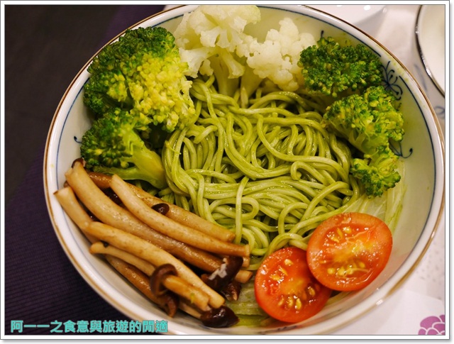 Purple宇治抹茶專賣:台中綠園道 PURPLE抹茶沙龍 時尚貴婦下午茶~鹹的抹茶料理一樣讚