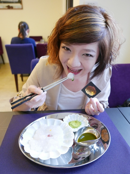 PURPLE Matcha Salon：1041021[官本金文愛台灣]二訪台中市西區THE ONE草悟道誠品綠園道商圈PURPLE Matcha Salon美味的抹茶貴妃凍飲抹茶控繼續尖叫吧平價消費高檔享受CP值超高