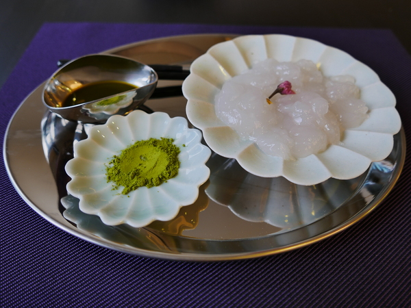 PURPLE Matcha Salon：1041021[官本金文愛台灣]二訪台中市西區THE ONE草悟道誠品綠園道商圈PURPLE Matcha Salon美味的抹茶貴妃凍飲抹茶控繼續尖叫吧平價消費高檔享受CP值超高