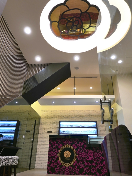 PURPLE Matcha Salon：1041020[官本金文愛台灣]台中市西區THE ONE草悟道誠品綠園道商圈PURPLE Matcha Salon台中第四家正宗抹茶店開張抹茶控尖叫吧