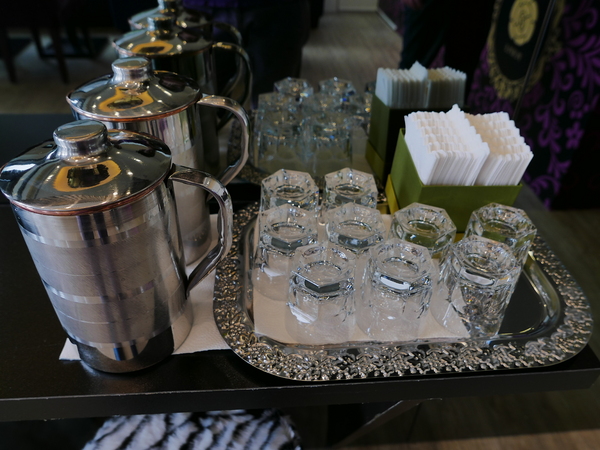 PURPLE Matcha Salon：1041021[官本金文愛台灣]二訪台中市西區THE ONE草悟道誠品綠園道商圈PURPLE Matcha Salon美味的抹茶貴妃凍飲抹茶控繼續尖叫吧平價消費高檔享受CP值超高