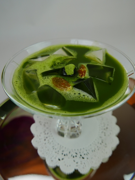 PURPLE Matcha Salon：1041020[官本金文愛台灣]台中市西區THE ONE草悟道誠品綠園道商圈PURPLE Matcha Salon台中第四家正宗抹茶店開張抹茶控尖叫吧