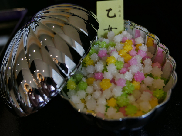 PURPLE Matcha Salon：1041021[官本金文愛台灣]二訪台中市西區THE ONE草悟道誠品綠園道商圈PURPLE Matcha Salon美味的抹茶貴妃凍飲抹茶控繼續尖叫吧平價消費高檔享受CP值超高