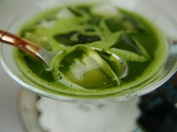 PURPLE Matcha Salon：1041020[官本金文愛台灣]台中市西區THE ONE草悟道誠品綠園道商圈PURPLE Matcha Salon台中第四家正宗抹茶店開張抹茶控尖叫吧