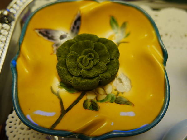 PURPLE Matcha Salon：1041020[官本金文愛台灣]台中市西區THE ONE草悟道誠品綠園道商圈PURPLE Matcha Salon台中第四家正宗抹茶店開張抹茶控尖叫吧