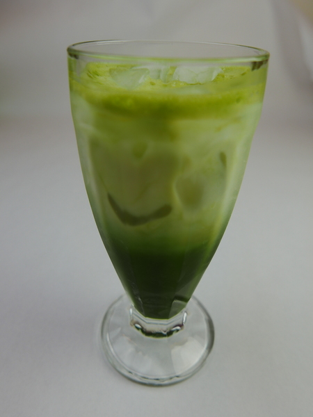 PURPLE Matcha Salon：1041020[官本金文愛台灣]台中市西區THE ONE草悟道誠品綠園道商圈PURPLE Matcha Salon台中第四家正宗抹茶店開張抹茶控尖叫吧