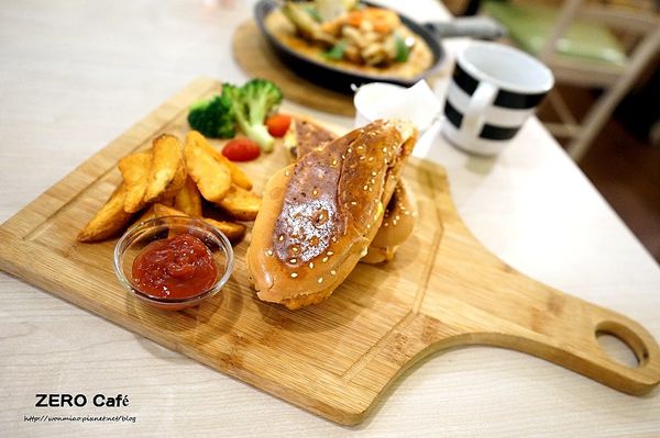 Z.E.R.O Café：【南京三民美食/下午茶/甜點 推薦】可愛溫馨小店 ✿✿ ZERO Café ✿✿