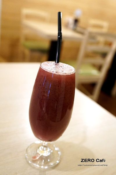 Z.E.R.O Café：【南京三民美食/下午茶/甜點 推薦】可愛溫馨小店 ✿✿ ZERO Café ✿✿