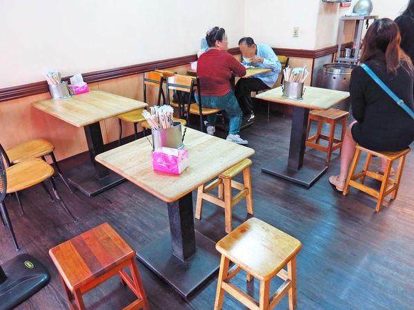 【中和美食】東大排骨-1盒便當2人份量,超大份量老店