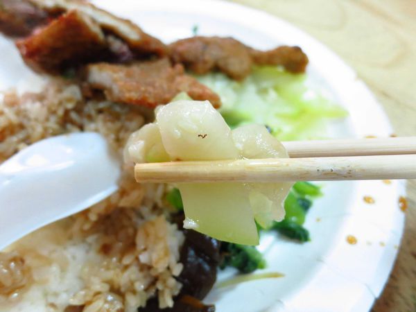 【中和美食】東大排骨-1盒便當2人份量,超大份量老店