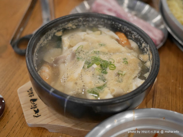 姜虎東678白丁烤肉：【食記】台中姜虎東678白丁韓國傳統烤肉台中店@北屯漢口幫美食廣場 : 世界第一BBQ？嗯,這裡的食材跟醬料都比在韓國首爾要好吃的多了…也比林佳龍有誠意喔!