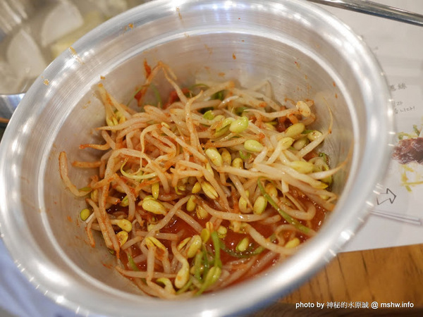 姜虎東678白丁烤肉：【食記】台中姜虎東678白丁韓國傳統烤肉台中店@北屯漢口幫美食廣場 : 世界第一BBQ？嗯,這裡的食材跟醬料都比在韓國首爾要好吃的多了…也比林佳龍有誠意喔!