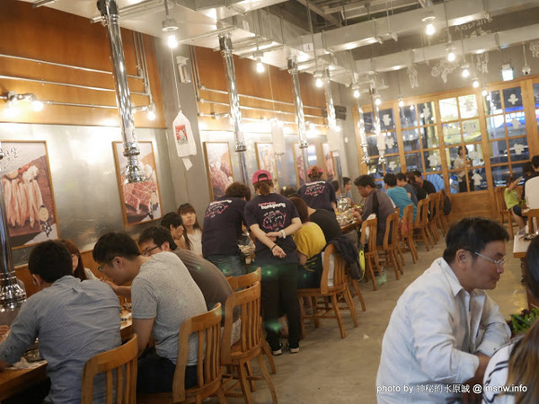 姜虎東678白丁烤肉：【食記】台中姜虎東678白丁韓國傳統烤肉台中店@北屯漢口幫美食廣場 : 世界第一BBQ？嗯,這裡的食材跟醬料都比在韓國首爾要好吃的多了…也比林佳龍有誠意喔!