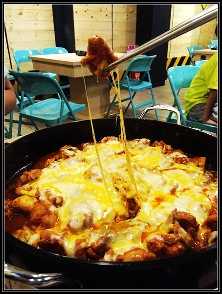 12029098_1154598997888574_1699999798_n