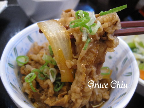 すき家 SUKIYA 日本人氣早餐 雞蛋拌飯 牛丼 台北車站早餐