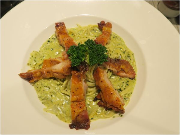 初曼咖啡 first&smile：台北 捷運西門站 初曼咖啡~最”初”的夢想，”曼”延開來 (文末讀者優惠)