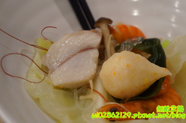 酒鬍子鍋物:【台南-永康區】平價x鍋物...進擊的不倒翁~ 免服務費/wifi《酒鬍子鍋物》