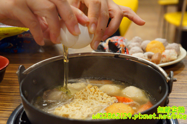 酒鬍子鍋物:【台南-永康區】平價x鍋物...進擊的不倒翁~ 免服務費/wifi《酒鬍子鍋物》