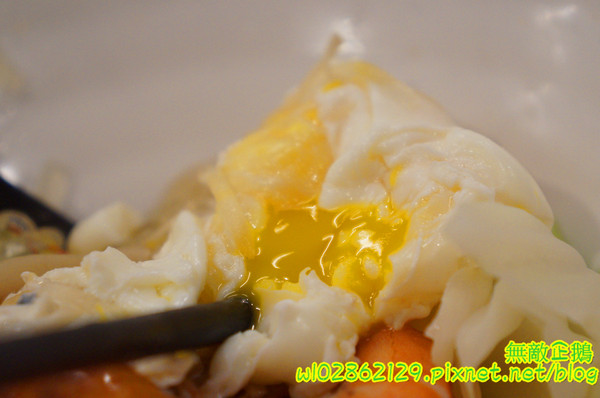 酒鬍子鍋物:【台南-永康區】平價x鍋物...進擊的不倒翁~ 免服務費/wifi《酒鬍子鍋物》