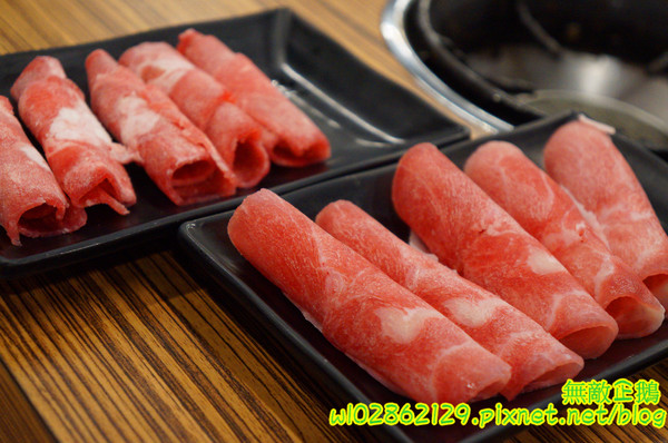 酒鬍子鍋物:【台南-永康區】平價x鍋物...進擊的不倒翁~ 免服務費/wifi《酒鬍子鍋物》