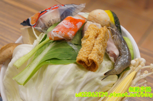 酒鬍子鍋物:【台南-永康區】平價x鍋物...進擊的不倒翁~ 免服務費/wifi《酒鬍子鍋物》