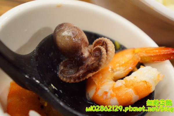 酒鬍子鍋物:【台南-永康區】平價x鍋物...進擊的不倒翁~ 免服務費/wifi《酒鬍子鍋物》