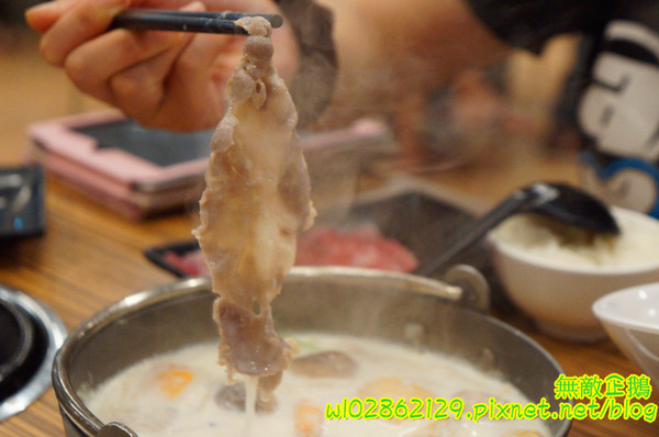 酒鬍子鍋物:【台南-永康區】平價x鍋物...進擊的不倒翁~ 免服務費/wifi《酒鬍子鍋物》