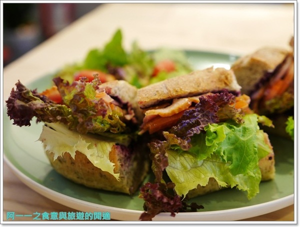 10 Square Cafe：台北 10 Square Café 下午茶～以分享為概念，可以吃到台灣各地隱藏甜點