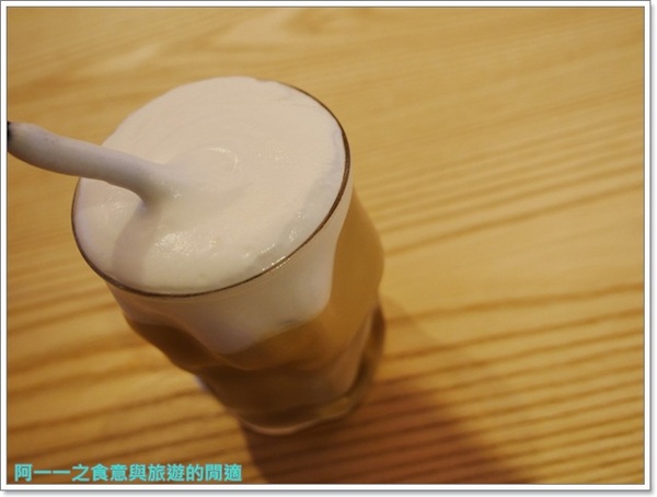 10 Square Cafe：台北 10 Square Café 下午茶～以分享為概念，可以吃到台灣各地隱藏甜點