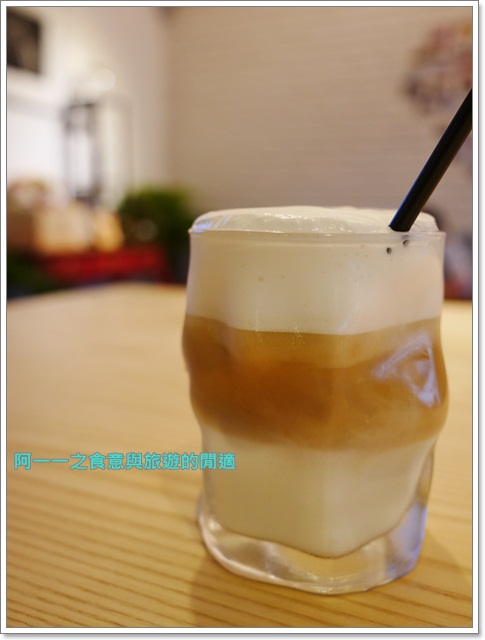 10 Square Cafe：台北 10 Square Café 下午茶～以分享為概念，可以吃到台灣各地隱藏甜點