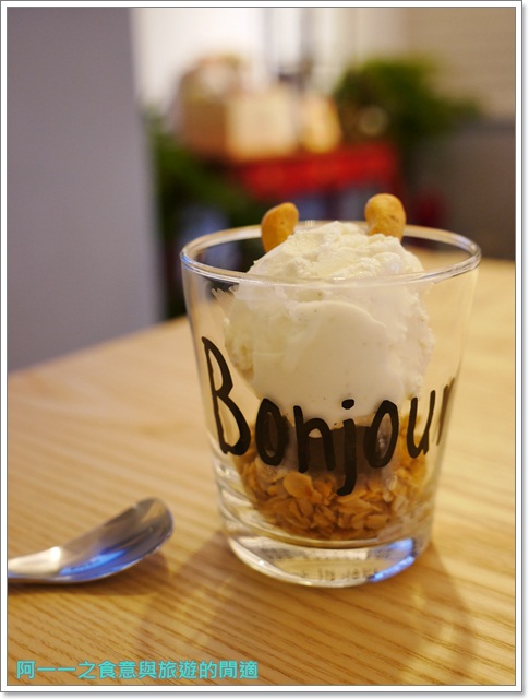 10 Square Cafe：台北 10 Square Café 下午茶～以分享為概念，可以吃到台灣各地隱藏甜點