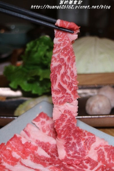 冷藏肉專門 鍋無敵 NabeMuteki(八德店):【台北松山區】肉片真的超無敵『冷藏肉專門 鍋無敵 NabeMuteki(八德店)』近忠孝復興捷運站