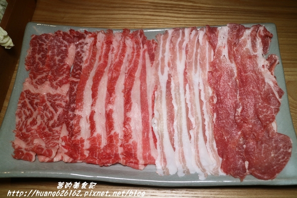 冷藏肉專門 鍋無敵 NabeMuteki(八德店):【台北松山區】肉片真的超無敵『冷藏肉專門 鍋無敵 NabeMuteki(八德店)』近忠孝復興捷運站