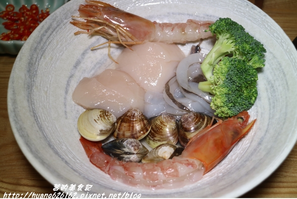 冷藏肉專門 鍋無敵 NabeMuteki(八德店):【台北松山區】肉片真的超無敵『冷藏肉專門 鍋無敵 NabeMuteki(八德店)』近忠孝復興捷運站