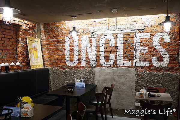 UNCLES TAIWAN:台北東區美食。捷運國父紀念館【魷魚大叔UNCLES TAIWAN火熖炒年糕專賣店】地表最強會牽絲的魷魚◆韓式居食屋。韓式料理。韓國美食