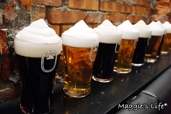 UNCLES TAIWAN:台北東區美食。捷運國父紀念館【魷魚大叔UNCLES TAIWAN火熖炒年糕專賣店】地表最強會牽絲的魷魚◆韓式居食屋。韓式料理。韓國美食