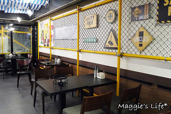 UNCLES TAIWAN:台北東區美食。捷運國父紀念館【魷魚大叔UNCLES TAIWAN火熖炒年糕專賣店】地表最強會牽絲的魷魚◆韓式居食屋。韓式料理。韓國美食